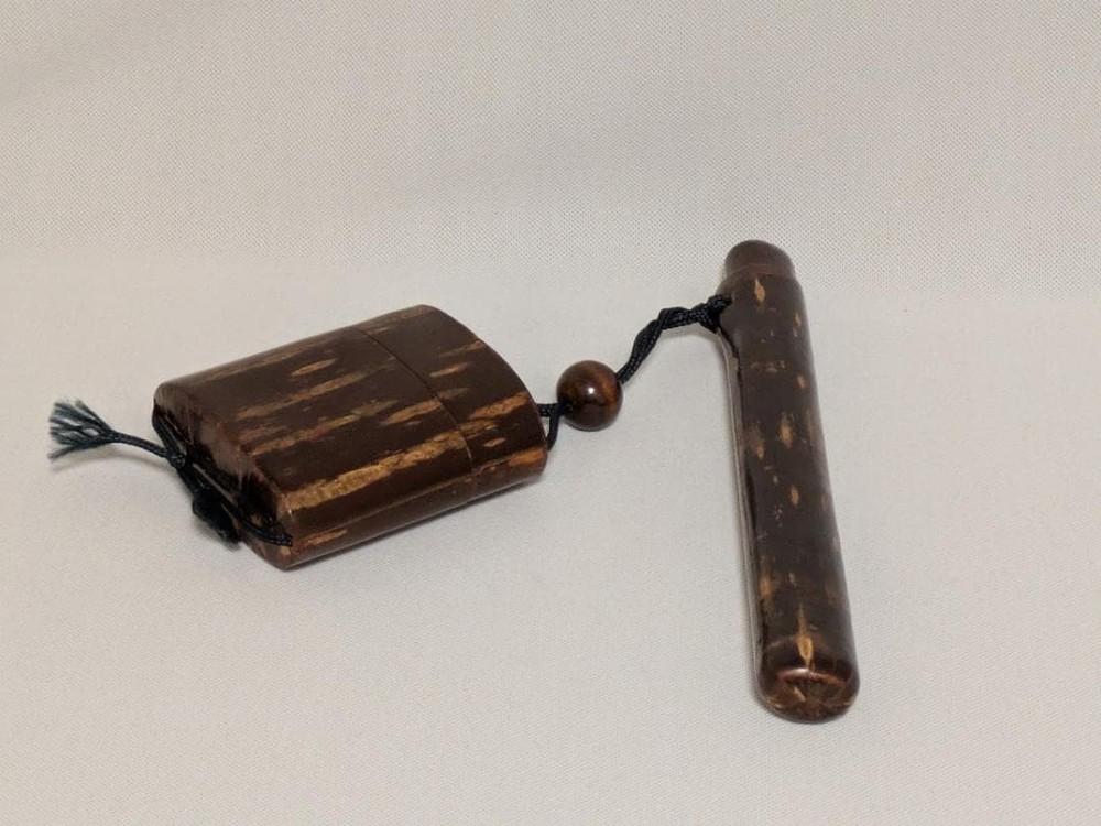 Cherry bark netsuke tobacco holder, date unknown, cigarette case