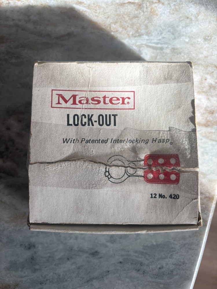 Vintage Master Lock - Lock-out In Interlocking Hasp 12 Total No.420