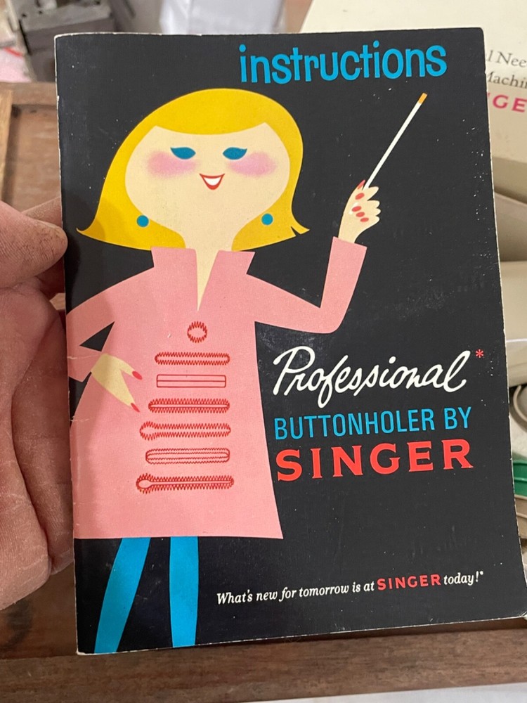 1971 Professional Buttonholer by Singer 102575 Vertical Needle Sewing MachineVTG