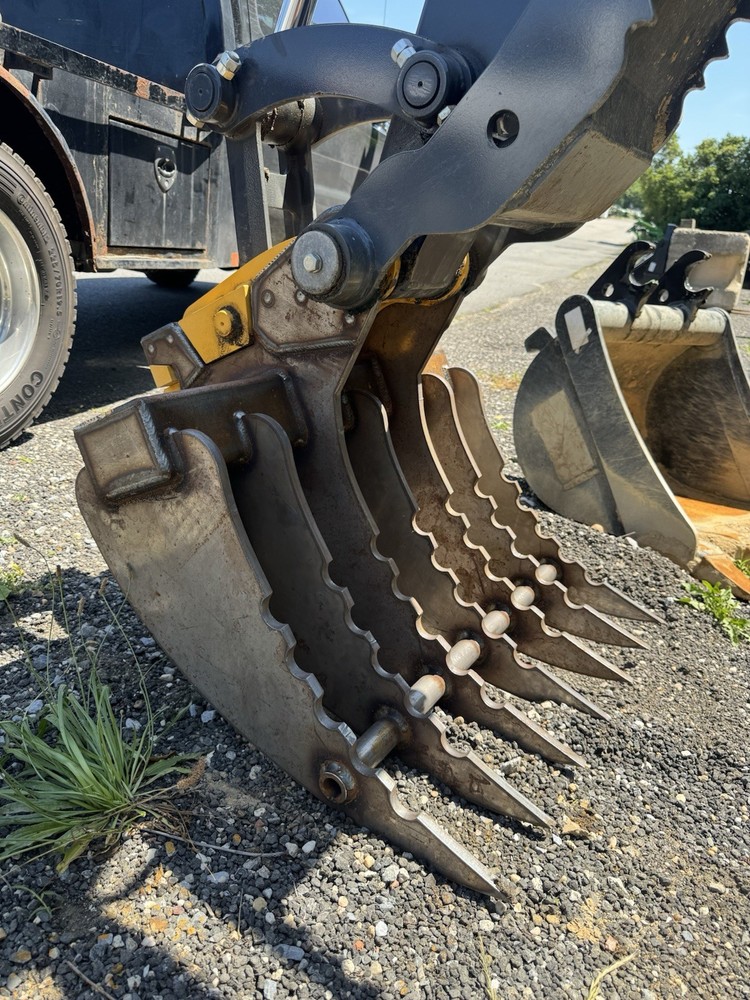 John Deere Wedge Lock Excavator Rake Attachment