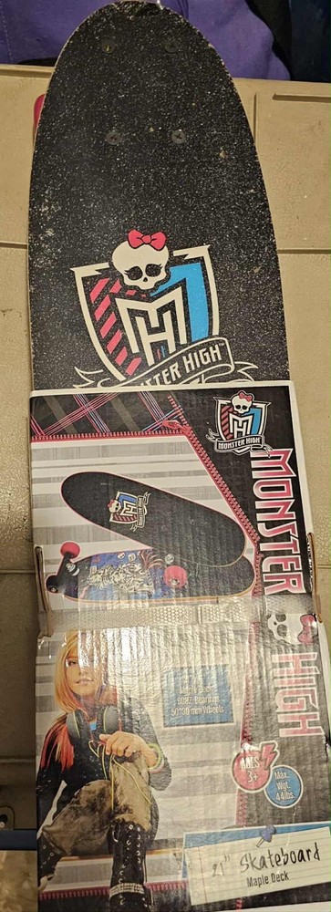 Monster High 21” Skateboard Maple Deck
