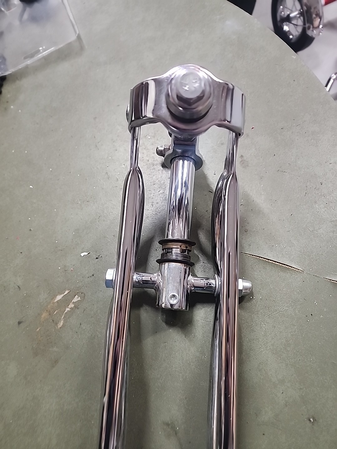 SCHWINN LIL STINGRAY TRICYCLE CHROME SPRINGER FRONT FORK HARD TO FIND NICE L$$K