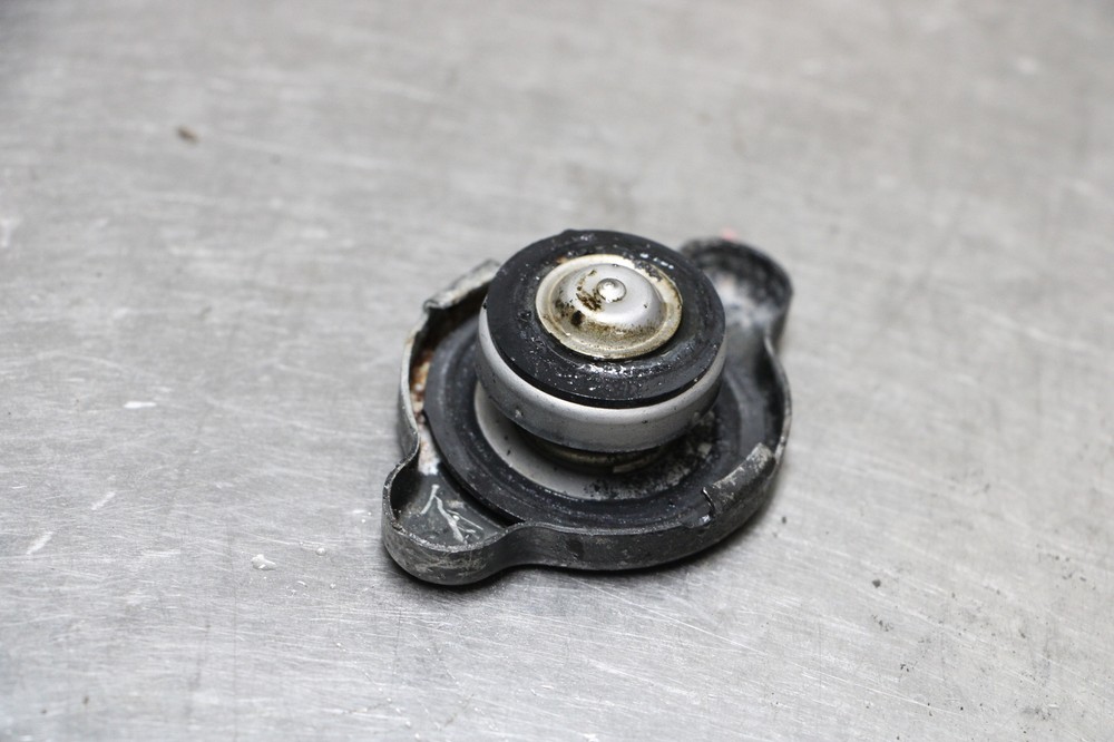 09-11 Ninja EX650 650R Engine Radiator Cap