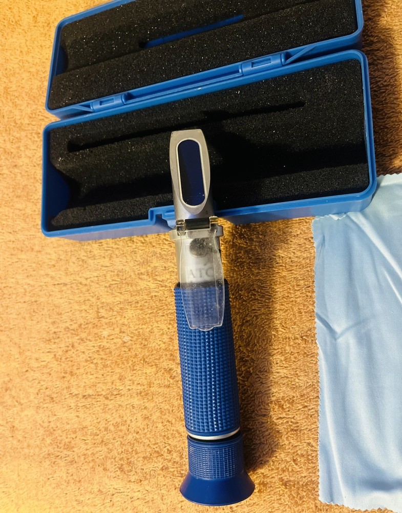 Agtec Portable Refractometer With Copper ATC (0-32 Brix)