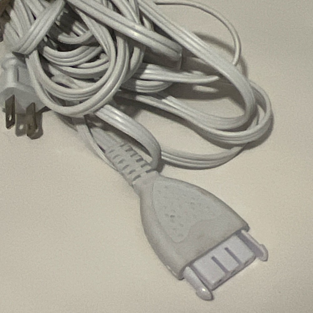 Serta Bluetooth Blanket Controller White Plastic PFI-DBC-TB2