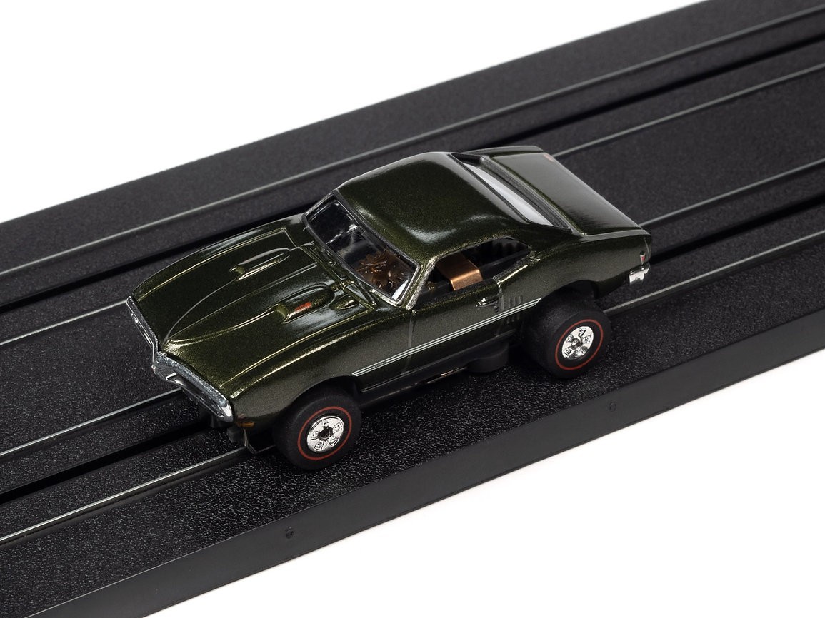 Auto World '68 Pontiac Firebird Green - Cars & Coffee Tjet 1/64 Scale - SC392