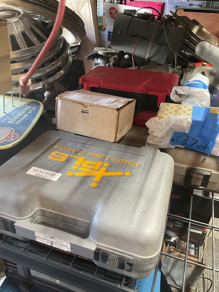 Pacific Laser Systems PLS5 Point Laser Level W/ Case & Mount - Tested