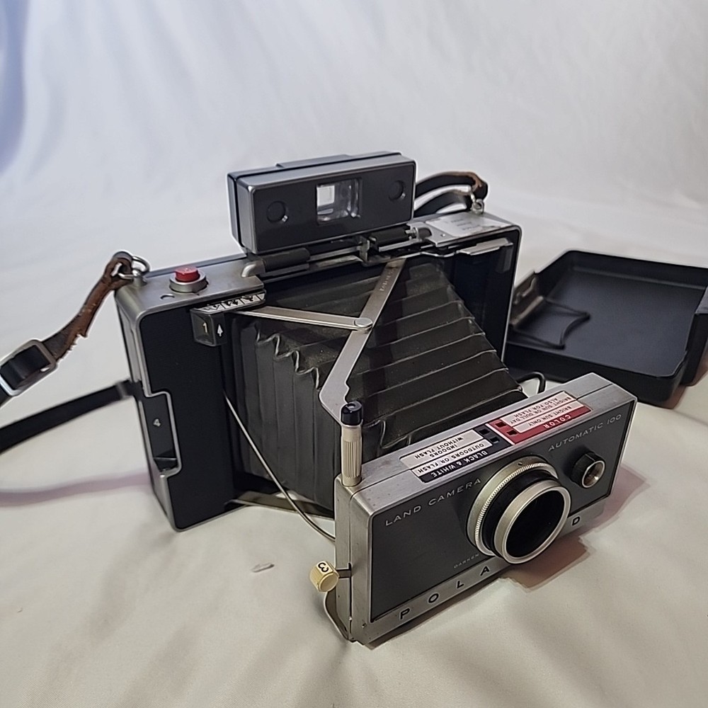Polaroid Land Camera Automatic 100 Foldable Strap Untested As-Is