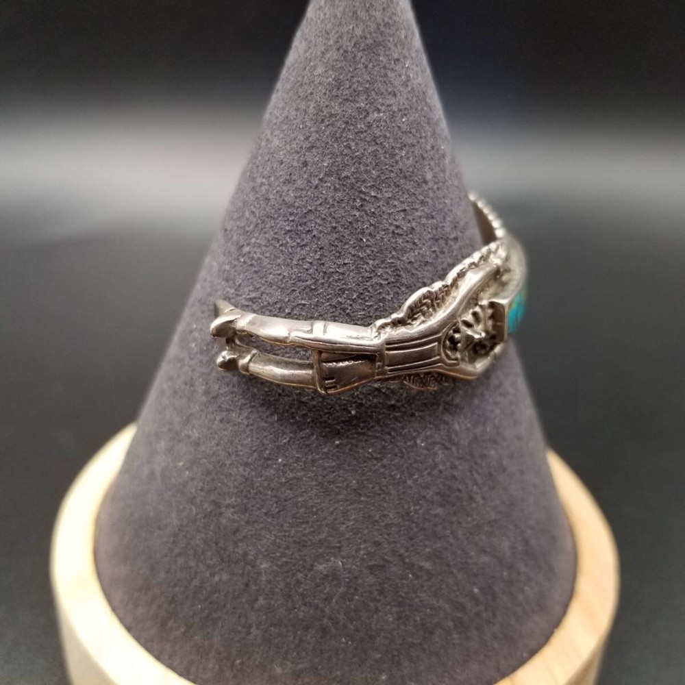 騎士 人の彫刻 ターコイズ インレイ ヴィンテージ シルバー カフ ブレスレット 民族的 トライバル 個性派ジュエリー Y19-F