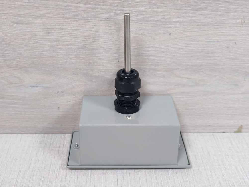 Mamac Systems TE-703-D-12-A Pipe Temperature Sensor