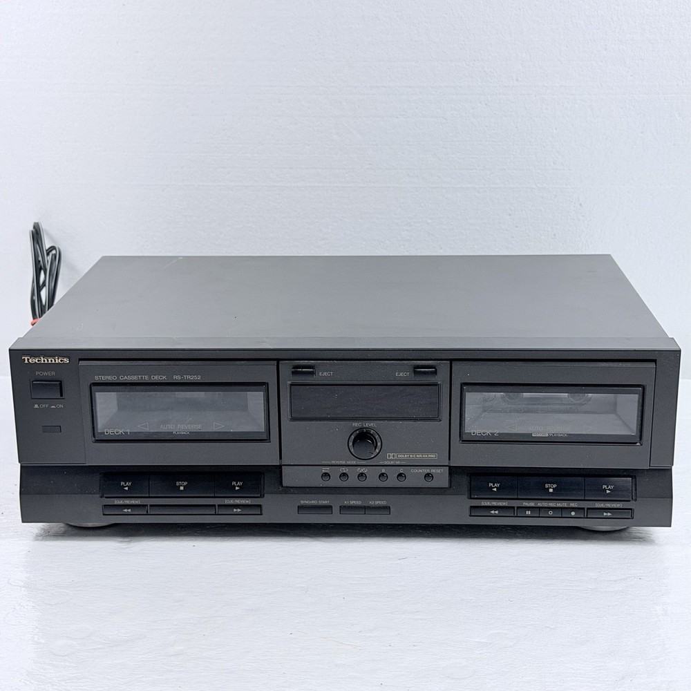 Vintage Technics Stereo Double Dual Cassette Deck Model RS-TR252 POWERS ON/READ