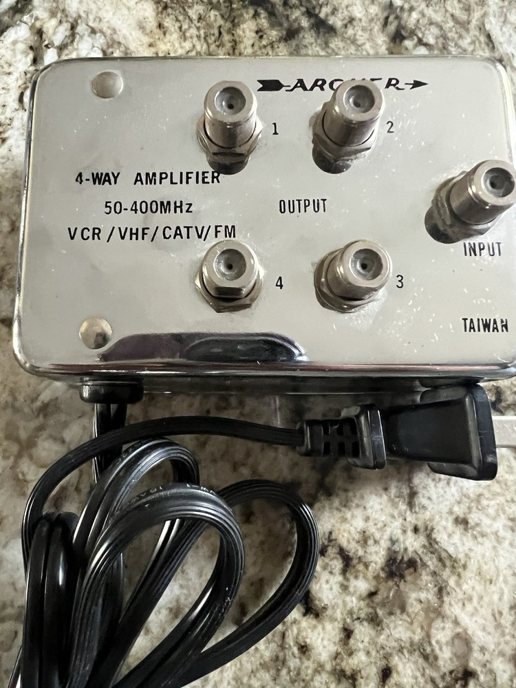 ARCHER 4-Way Distribution Amplifier 15-1119