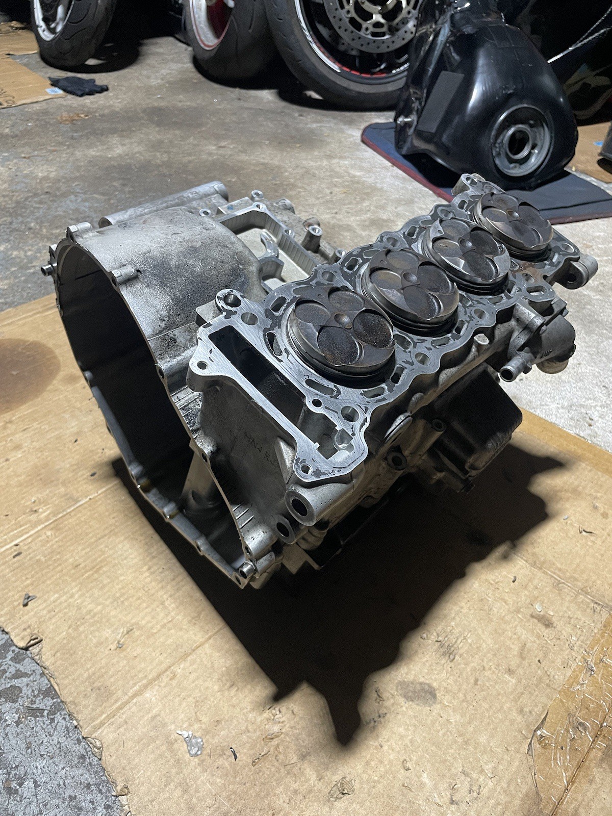 2009 08 09 Suzuki GSXR 600 GSXR600 Crankcase Case Engine Motor Block Piston Lot