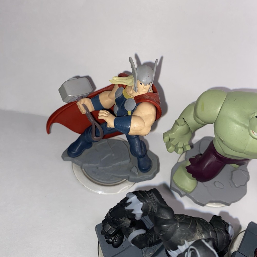 Disney Infinity Marvel 17 Piece Lot