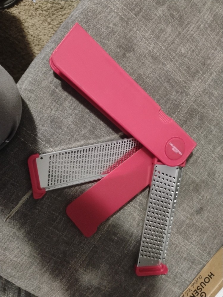 Good Housekeeping Multi Blade Folding Cheese Grater Red