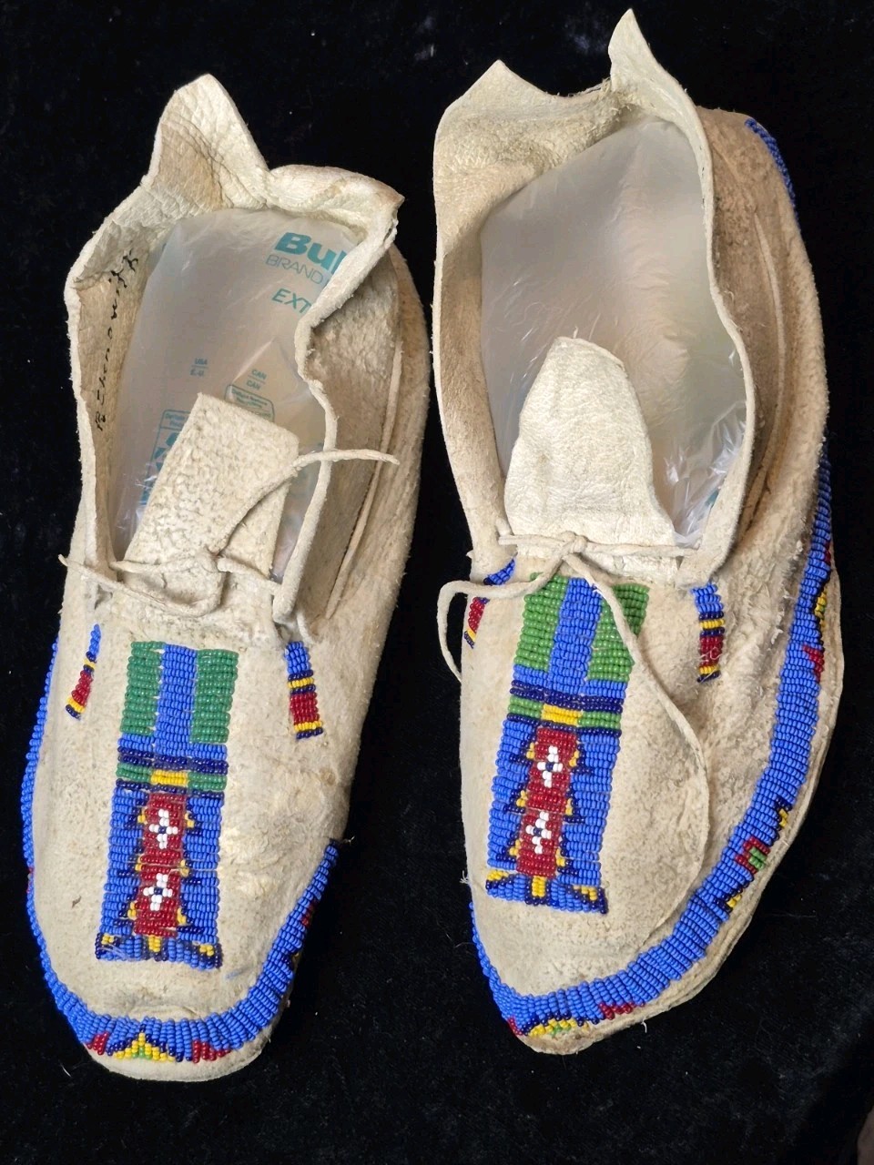 Arapahoe Or Cheyenne Beaded Moccasins,  Circ: 1890/1920 RARE !!!