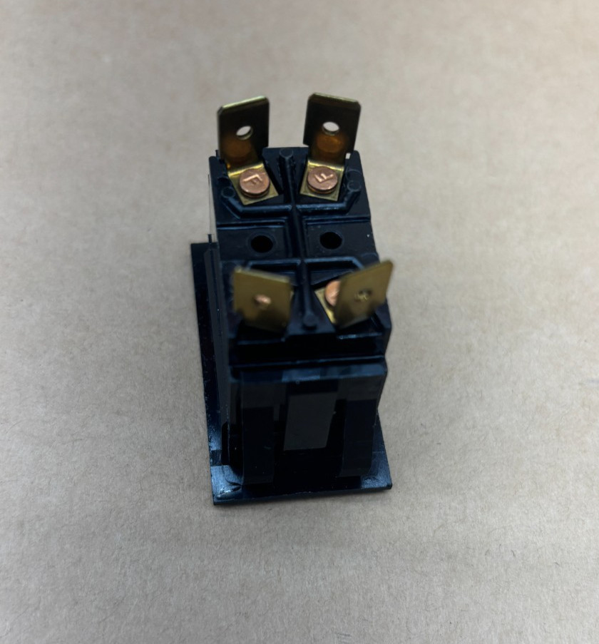 Thomas Built Bus 52002241 Warning Light Amber Red Dash Console