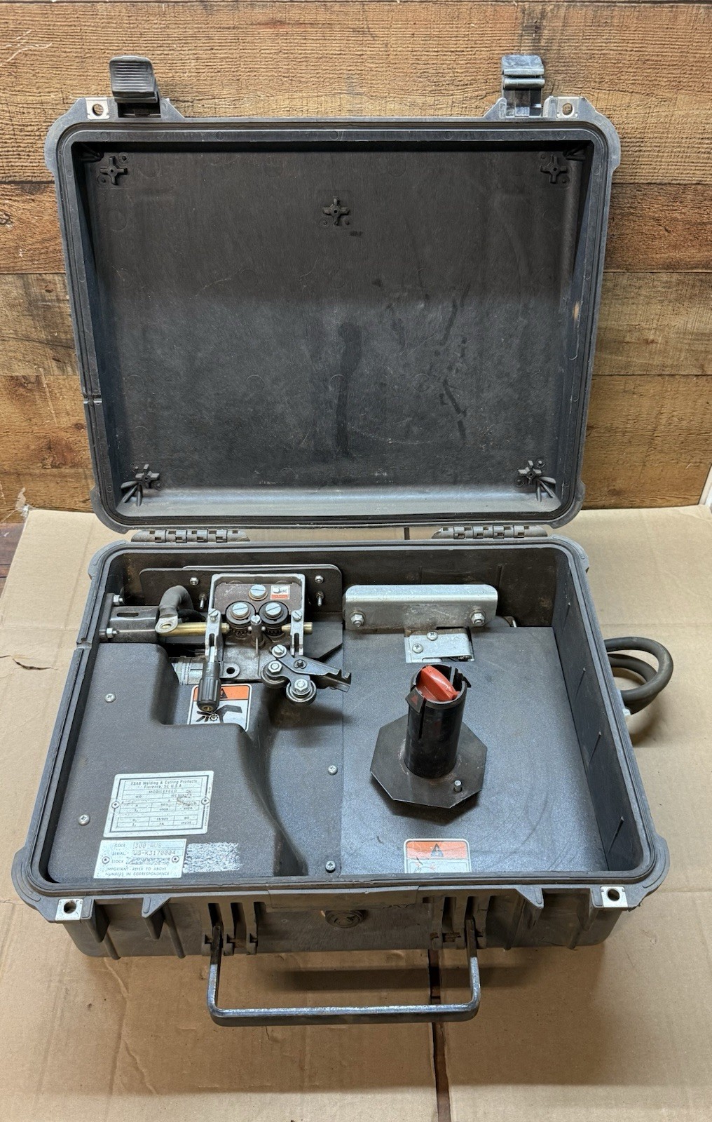 ESAB 300 AVS Mobilefeed  Suitcase Portable Wire Feeder