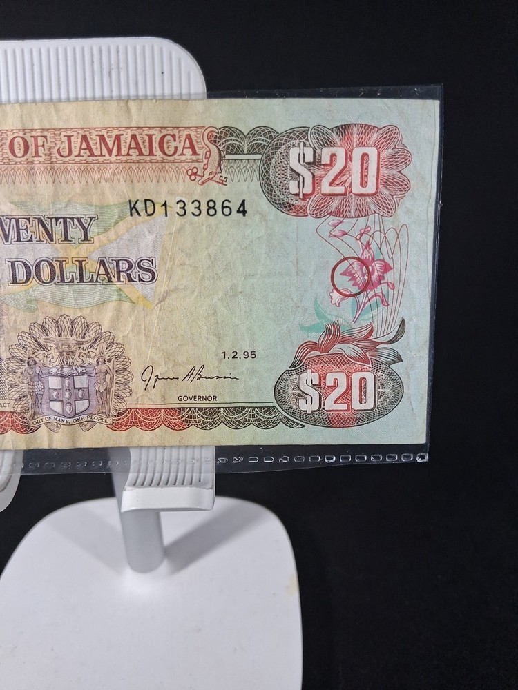 1999 JAMAICA 20 DOLLAR BANKNOTE VF