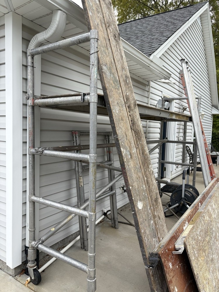Modular Scaffolding Components Set with Frames, Planks, Pipes, Extension Ladder