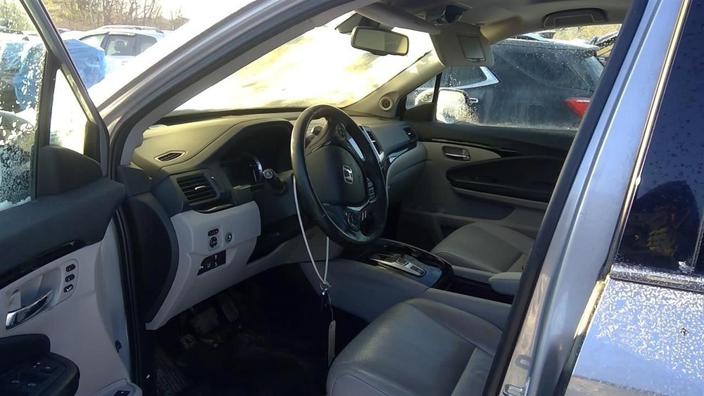 PILOT 2016 Transmission Shift 2106920