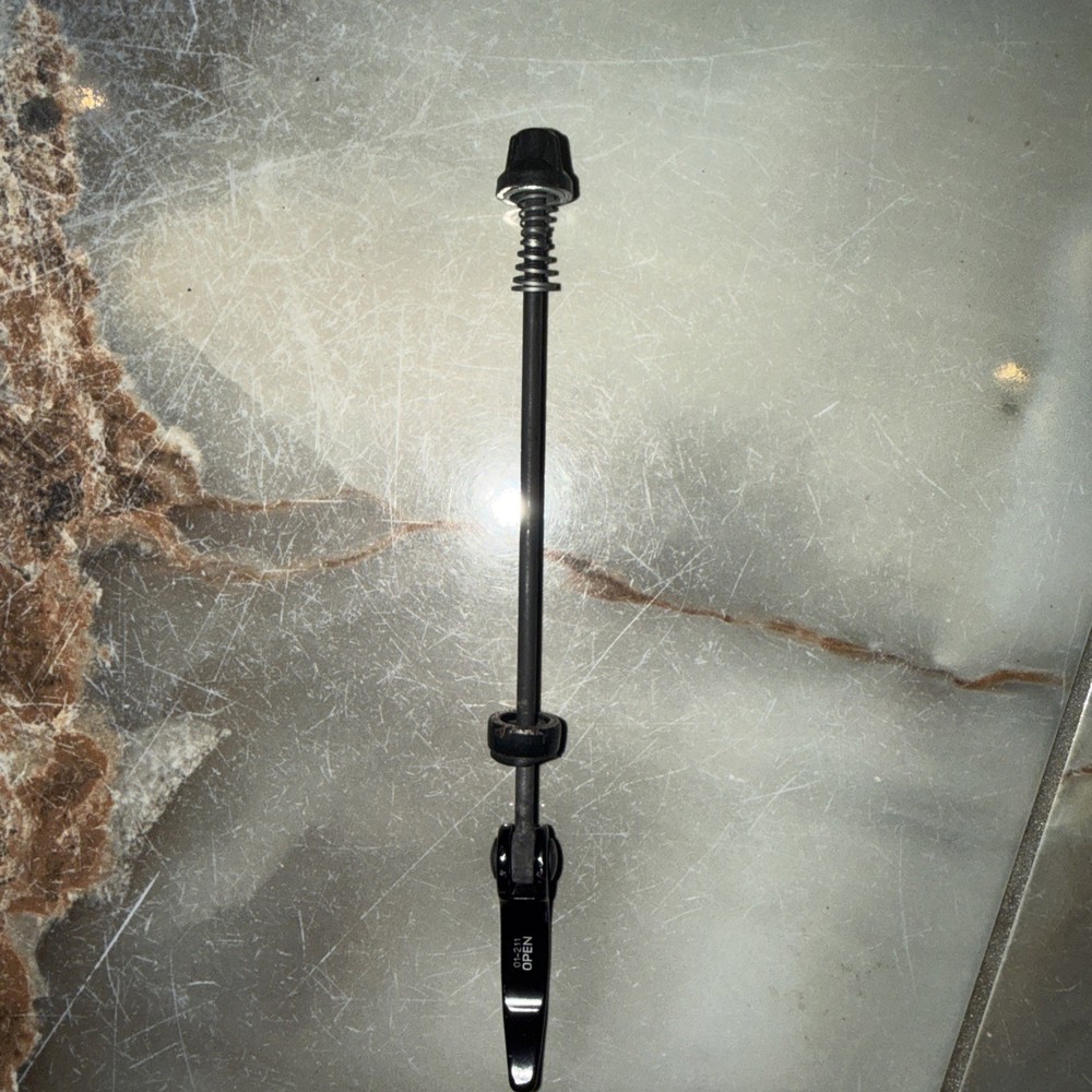 Black rear wheel quick release 130mm