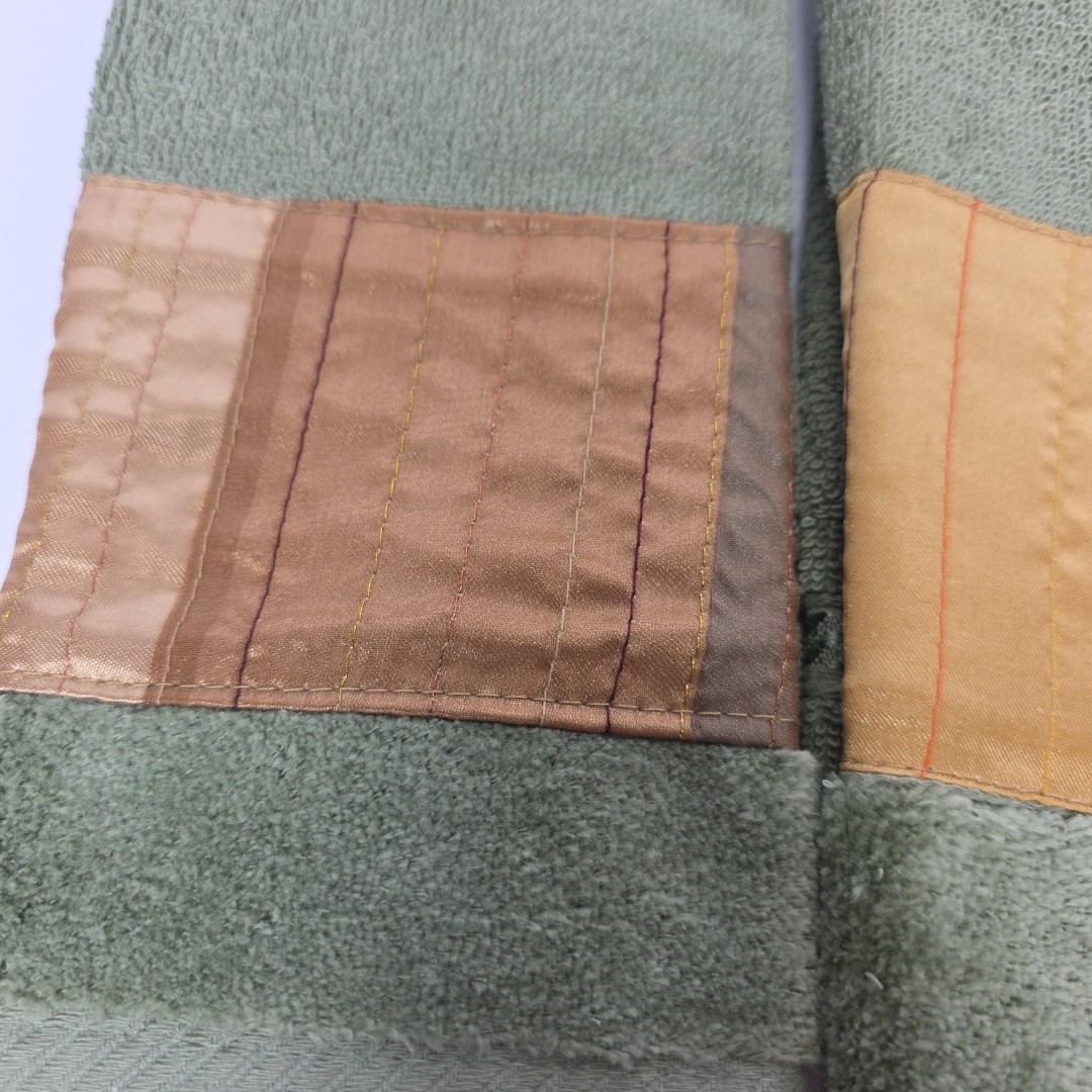 Springmaid Soft Touch Hand Towel Sage Green Satin Embellishment Lot Of 2