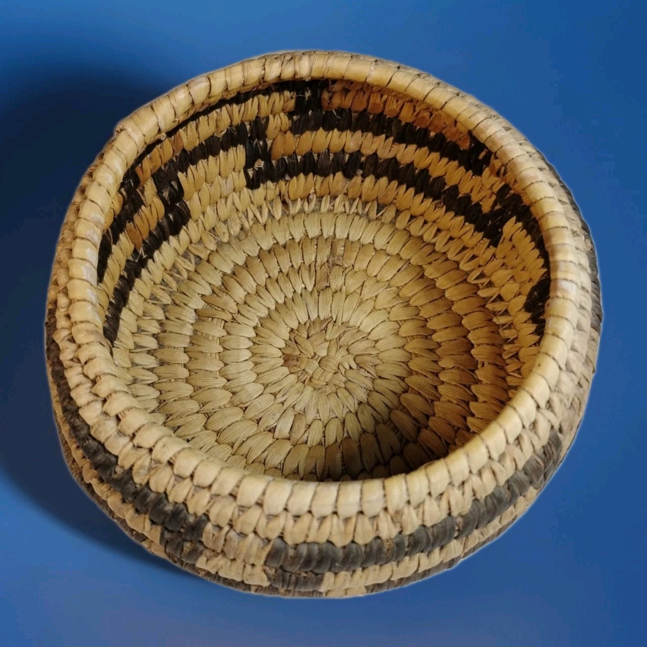 Vintage Pima Or Papago Basket With Lid Handwoven