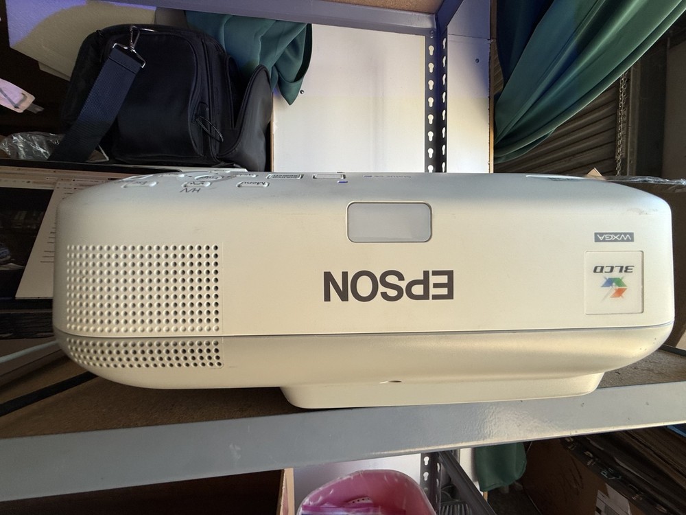 Epson LCD Projector Powerlite 575W Model H603A