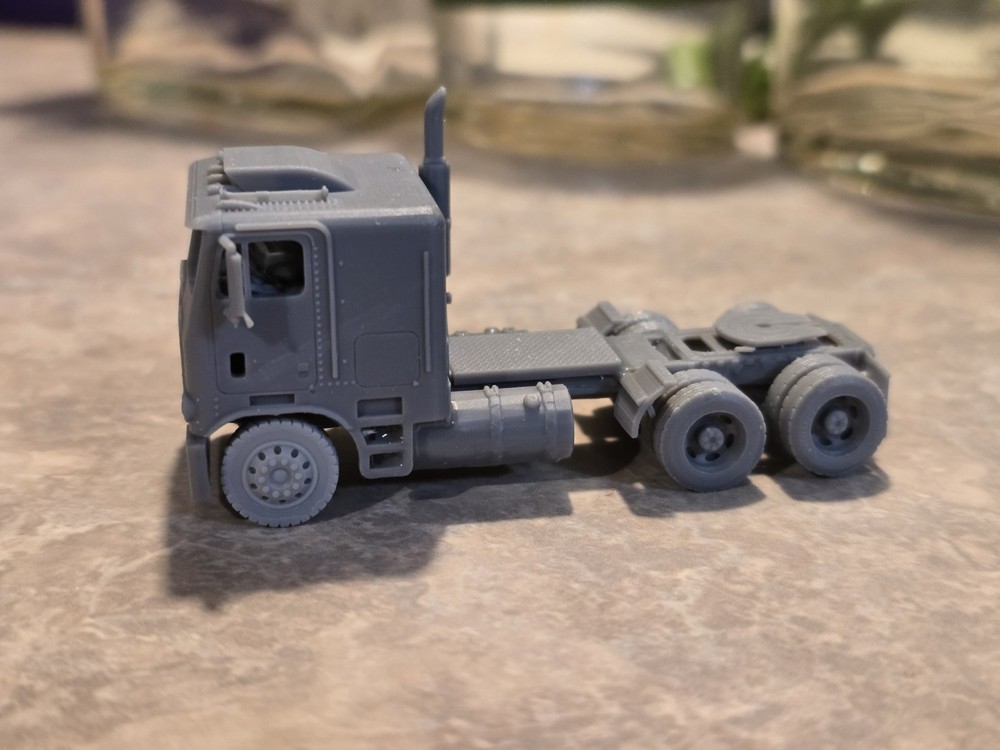 Ho Scale Freightliner Fla Sleeper Undecorated Kit 3d Printed