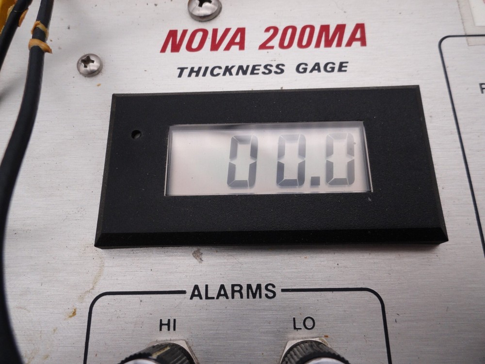 NDT instruments inc. Nova 200MA Thickness gage MXU-714/E