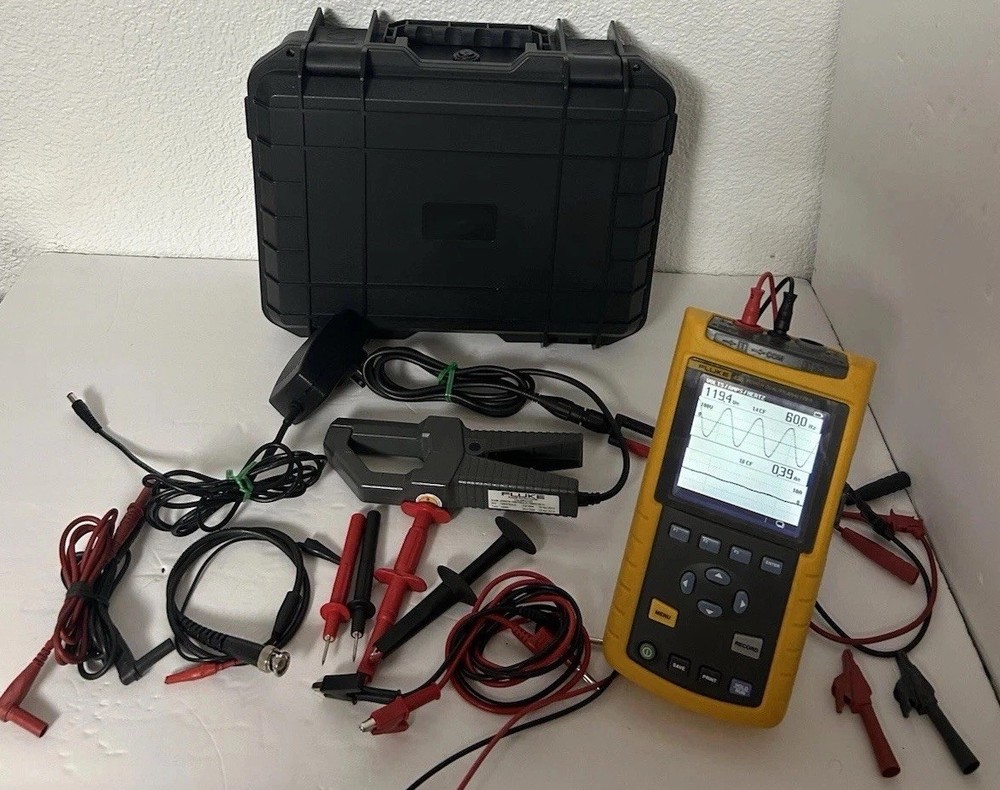 Fluke 43B Power Quality Analyzer Maintain power systems, troubleshoot problems
