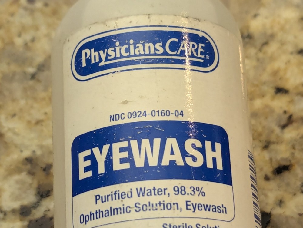 PhysiciansCare Eye Wash Solution Sterile Isotonic Buffered Solution 4fl exp 4/28