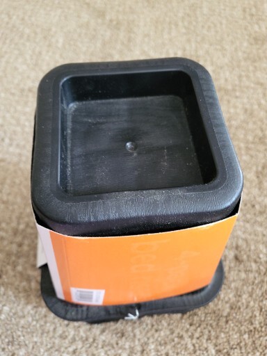 POTTERY BARN 6 INCH BED RISERS NEW BLACK