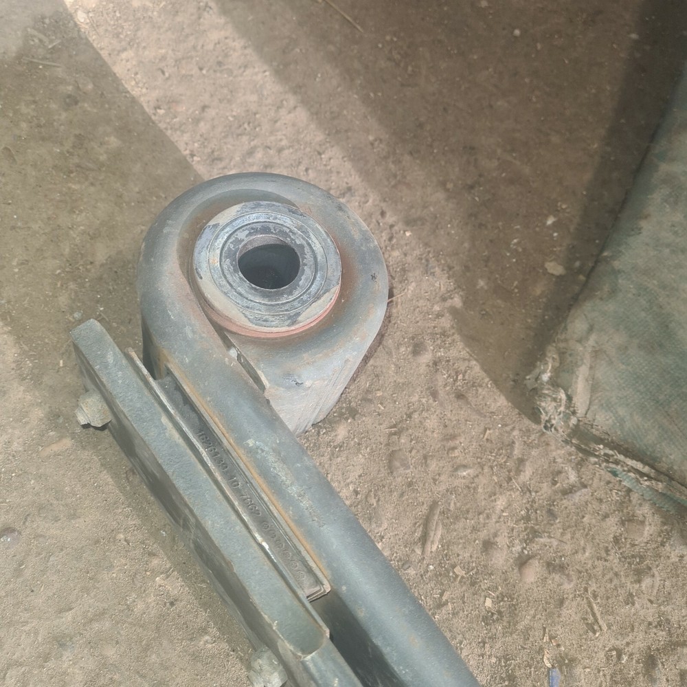 Volvo Fh4 front springs, 2 available