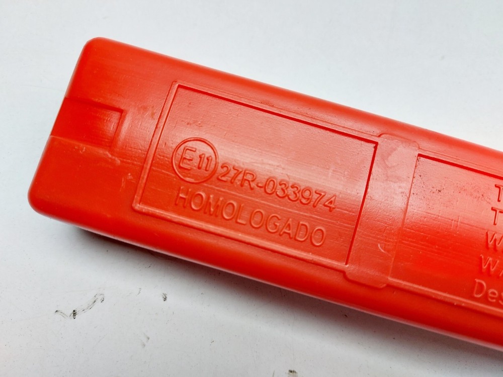 INFINITI EX30D HAZARD WARNING TRIANGLE 2012