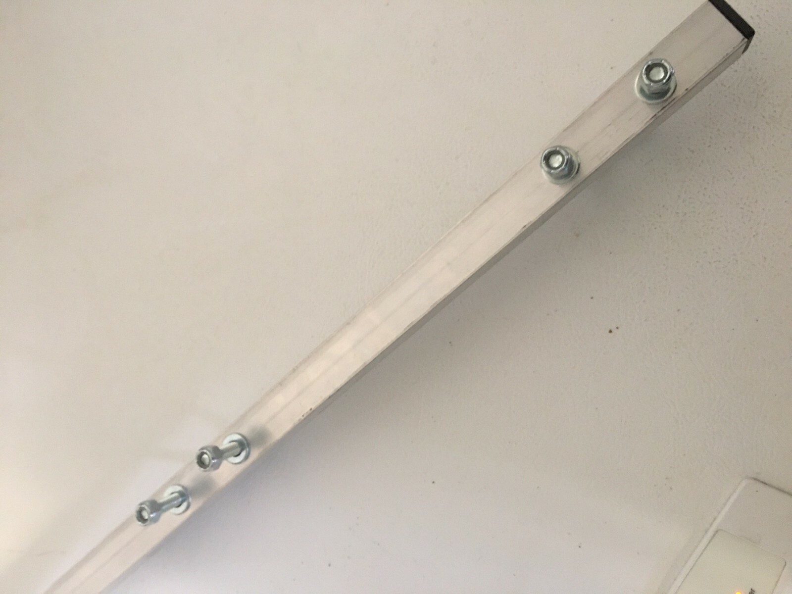 Dipole Antenna Halyard Arm for Rohn 25G or Amerite 25 Type Tower Sections