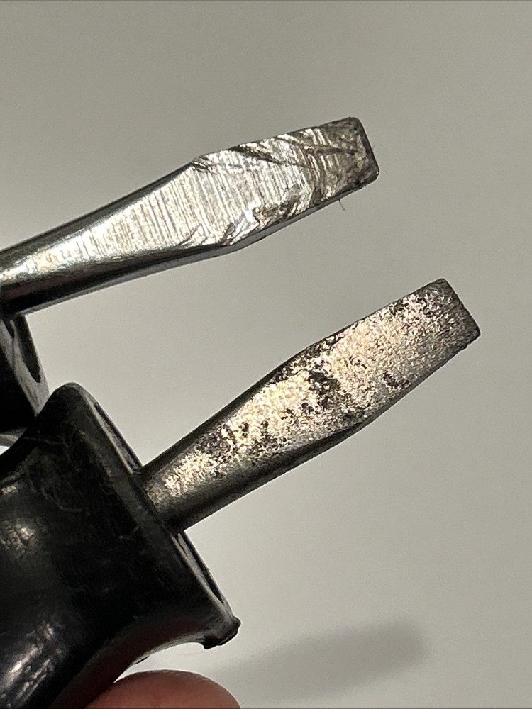 Snap On Tool SDD1 2 Stubby Black Screwdrivers Plastic Handle