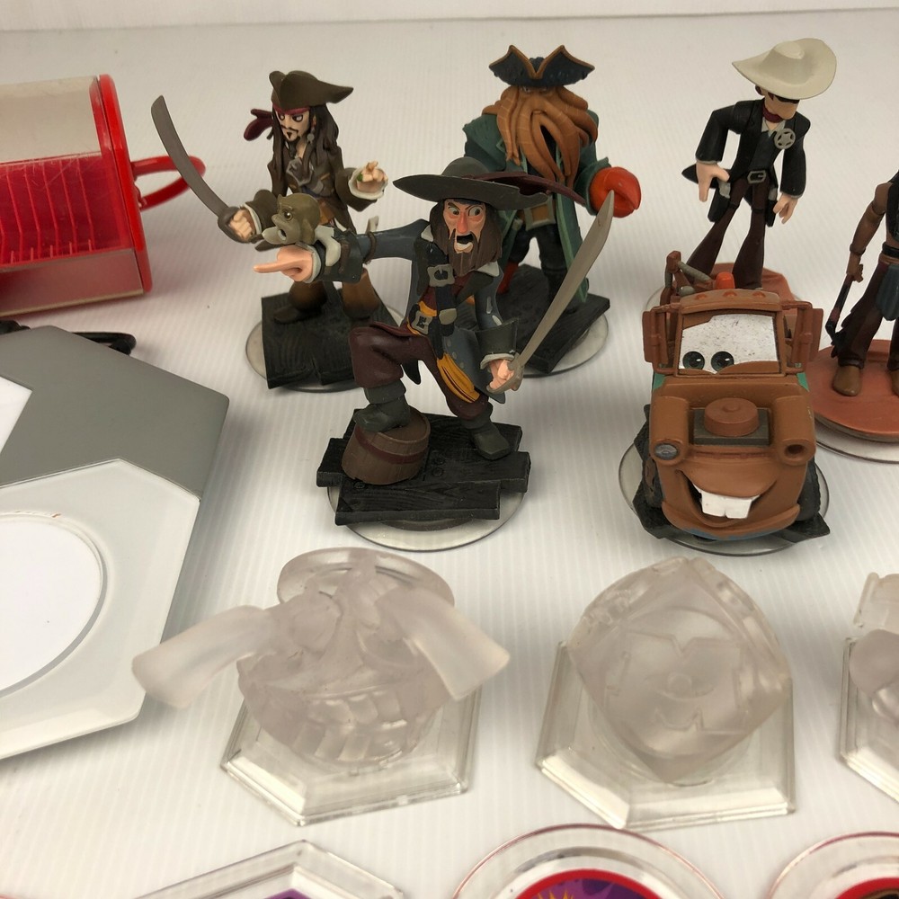 Disney Infinity Bundle (Portal Base, Figures, Plates + Storage Case)
