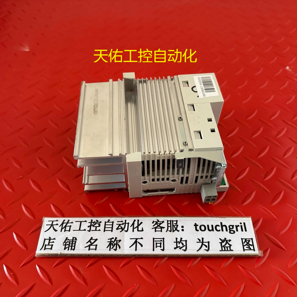 1PC USED E82EV371_2C 220V 0.37KW Converter