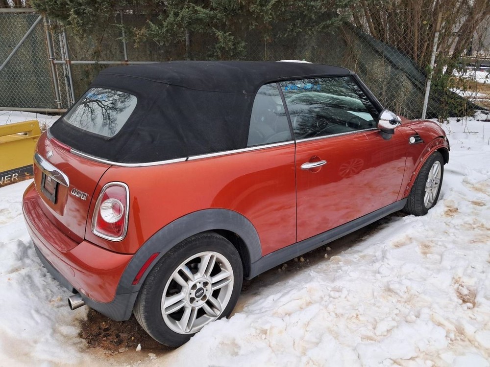 MINI 1 2014 Glove Box 4953938