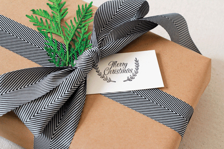 Cedar Sprig Decor - 1 single live Sprig