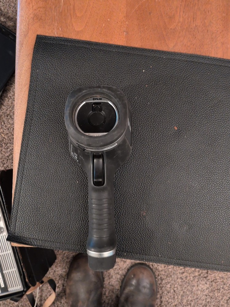 FLIR E6 WiFi Thermal Imaging Camera – Model# Flir-E6390 Unit Only