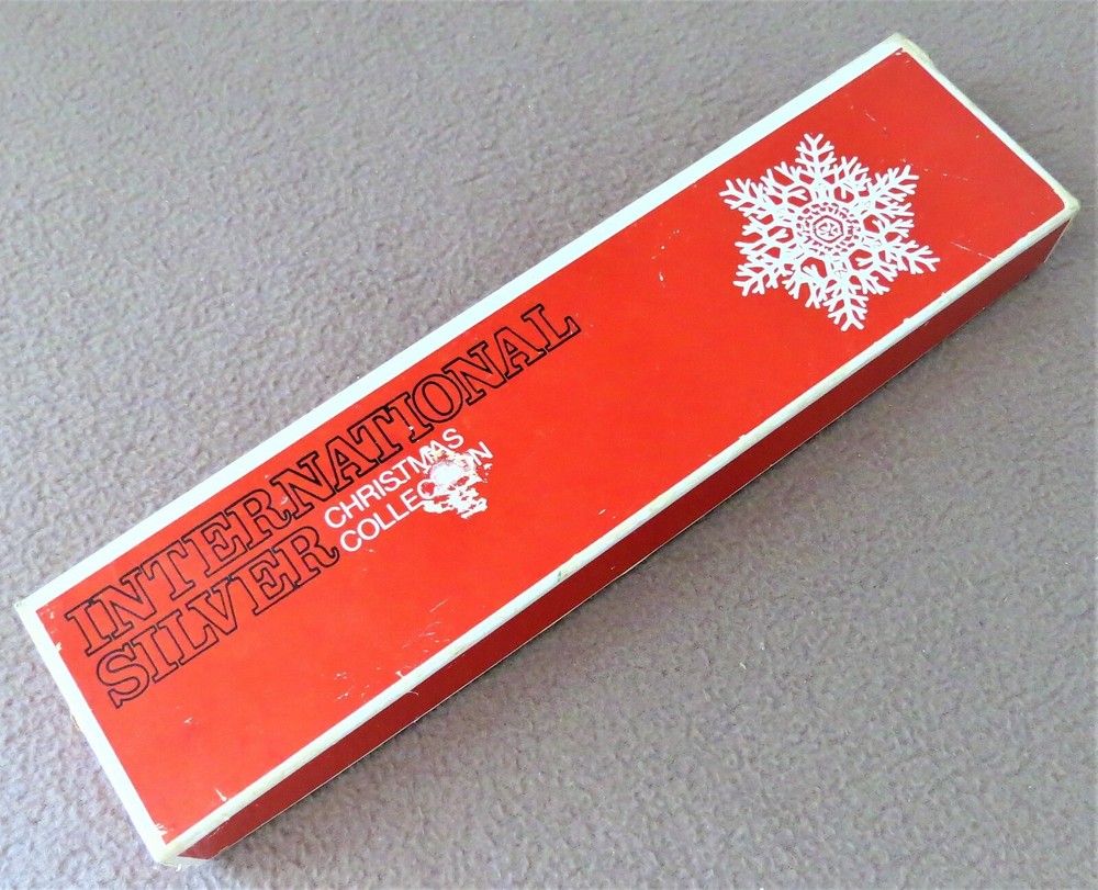 Christmas Greetings (Coventry Pattern) Pie Server by (IS): SHIPS FREE & INSURED