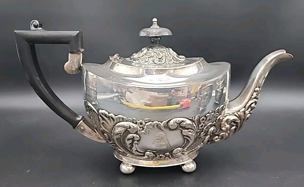 VTG Sheffield "Cameo" Silverplate Coffee/Teapot Set England Monogram A