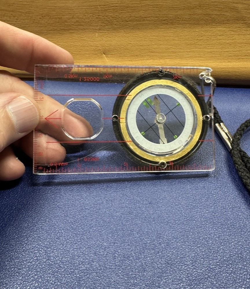 Vintage Compass Clear Magnifying