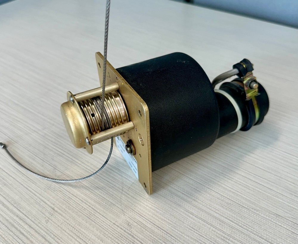 S-Tec 0106-8-R2 Roll Servo