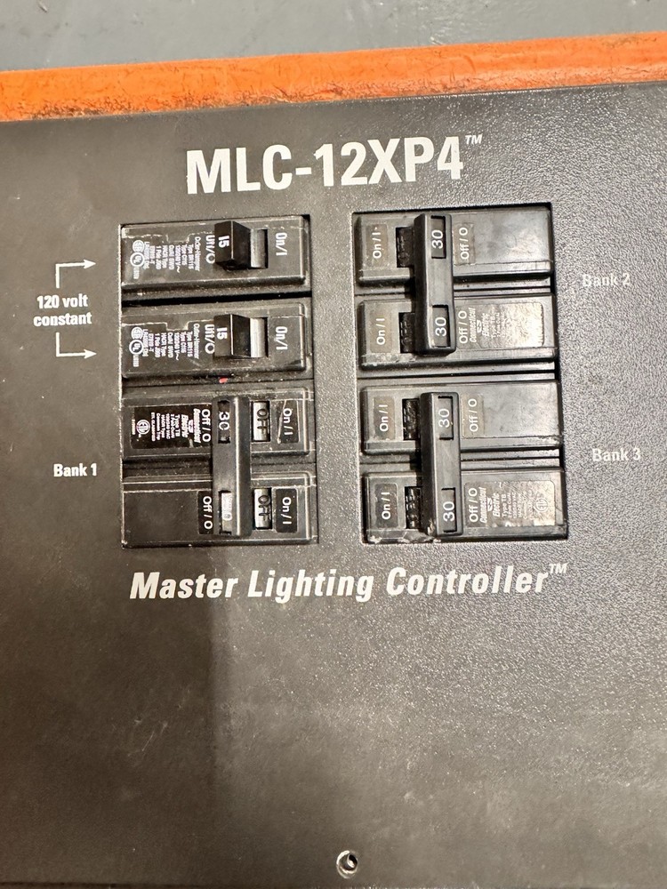 CAP MLC-12Xp4 lighting controller