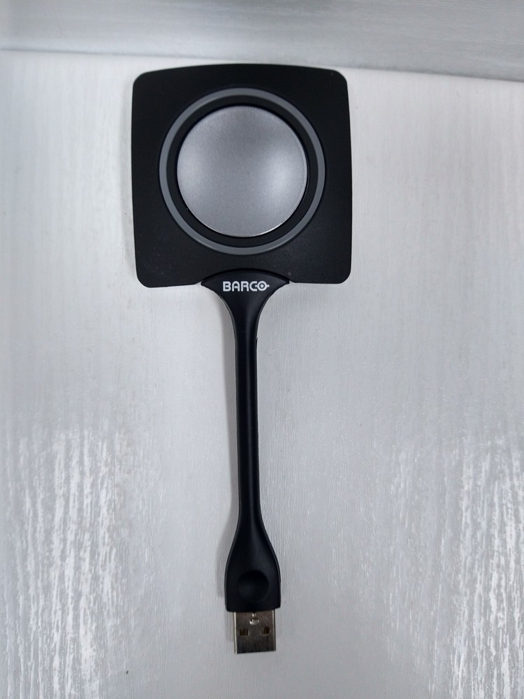 Barco ClickShare USB Button Wireless Conference Presentation - R9861500D01