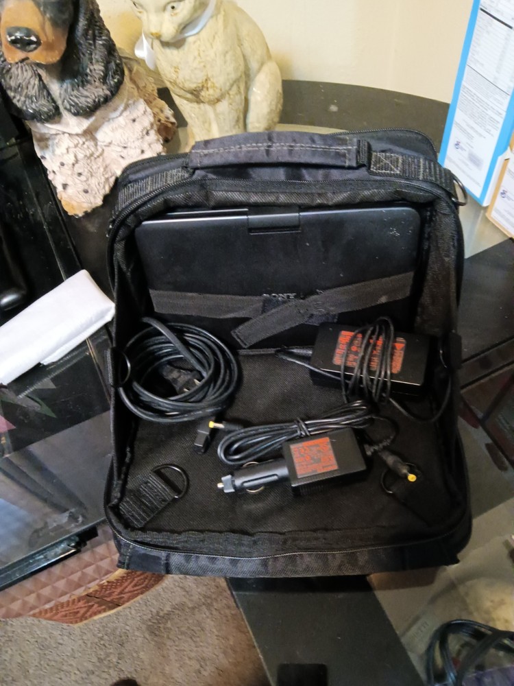 DVP-FX811 Portable DVD Player